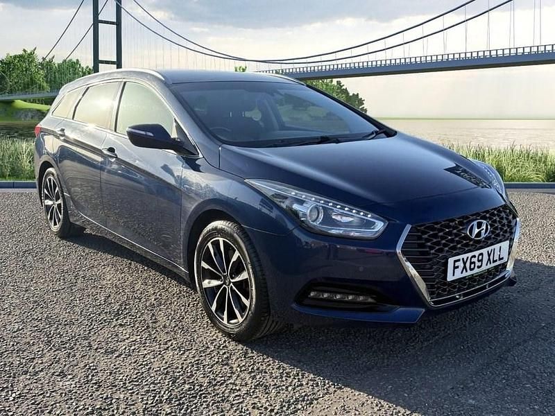 Used Hyundai i40 SE 115 HP (84 kW) 2019 Blue Estate