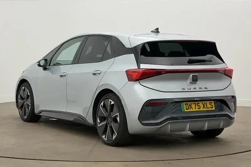 Used Cupra Born e-Boost 169 kW (231 HP) 2025 Silver Hatchback