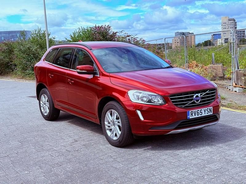 Red Used 2015 Volvo XC60 SE SUV | £5,495 (Fair price) - Image 1/4