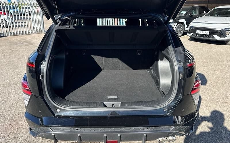 Second-hand Hyundai Kona N Line 129 CP (94 kW) 2025 Negru SUV