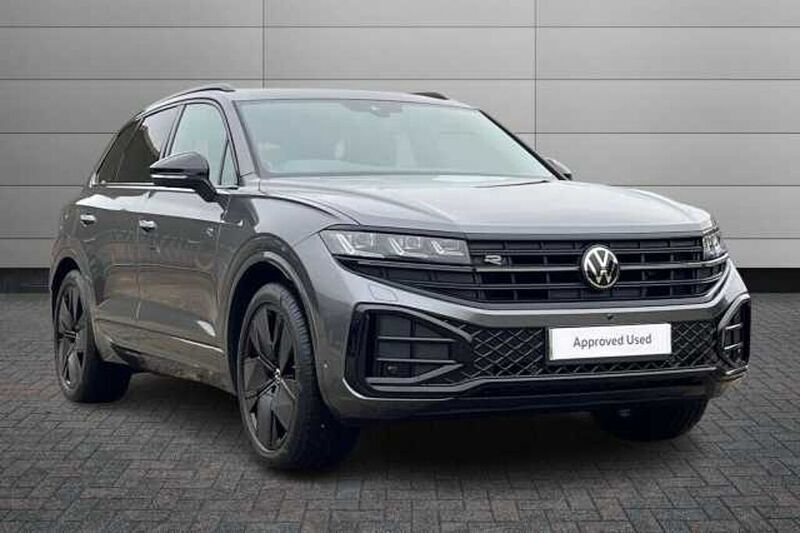 Silicon grey Used 2025 VW Touareg Black Edition SUV | £59,990 (Expensive) - Image 1/4