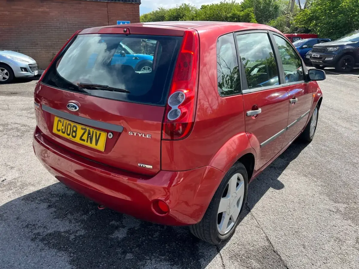 Usado Ford Fiesta Style 2008 Vermelho Citadino