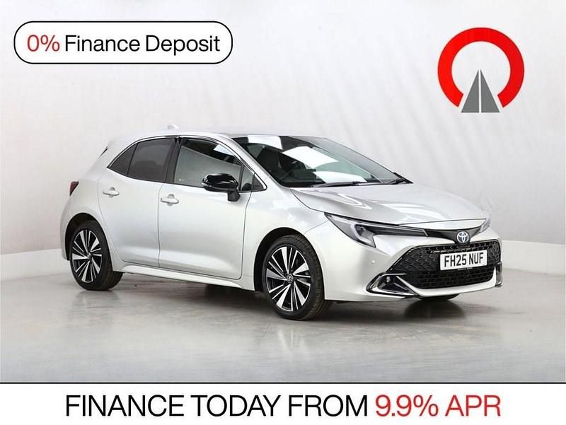 Used Toyota Corolla Design 140 HP (102 kW) 2025 Silver Hatchback