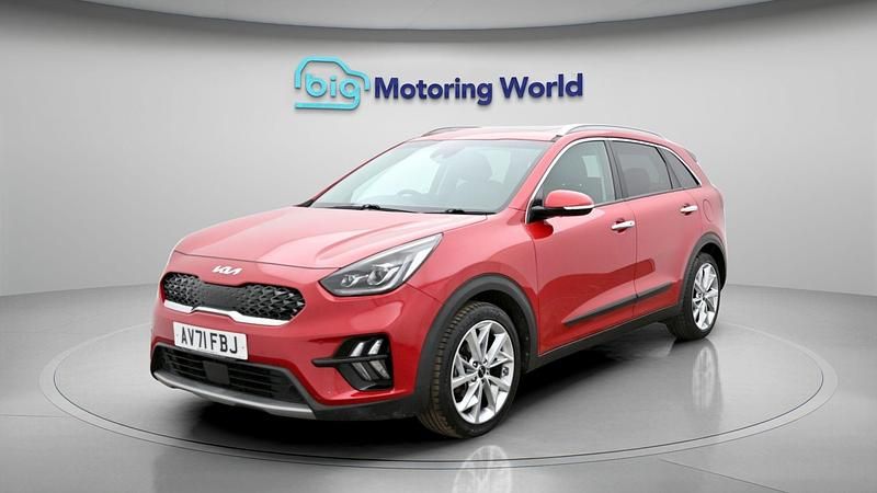 Used Kia Niro 141 HP (103 kW) 2021 Red SUV