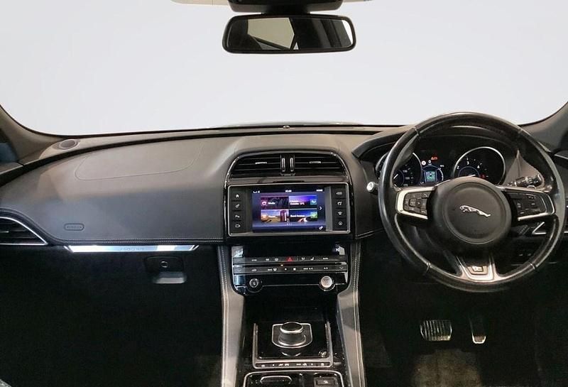 Used Jaguar F-Pace R-Sport 240 HP (176 kW) 2018 Grey SUV