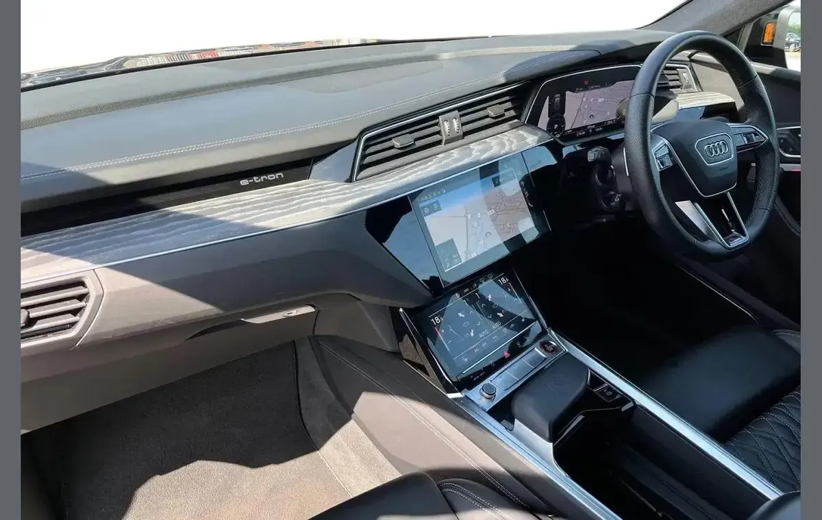 Used Audi e-tron Sportback Advanced 369 kW (503 HP) 2022 Blue SUV