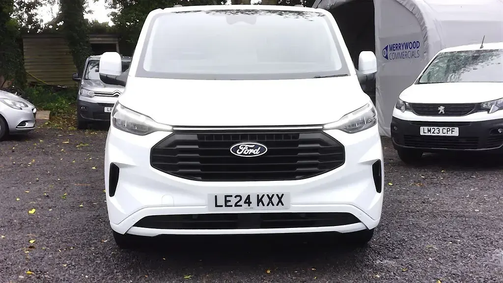 Used Ford Transit Custom Limited 136 HP (100 kW) 2024 White Van