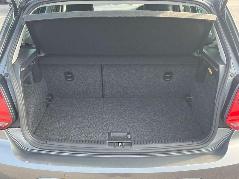 Used VW Polo Edition 88 HP (64 kW) 2017 Grey Hatchback