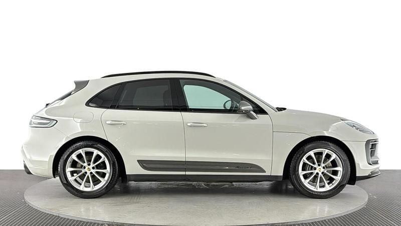 Used Porsche Macan 265 HP (194 kW) 2023 Grey SUV