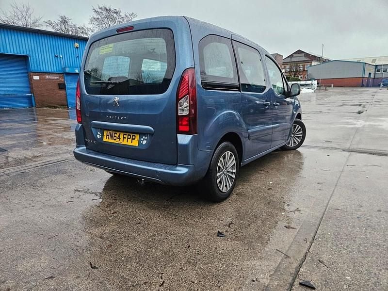 Used Peugeot TePee S 2014 Blue MPV