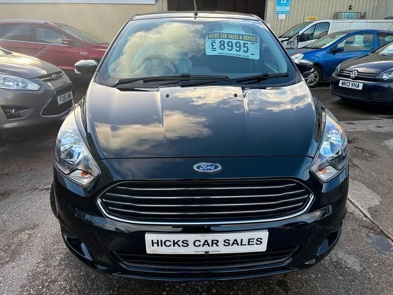 Used Ford Ka Plus Zetec 70 HP (51 kW) 2017 Black Hatchback