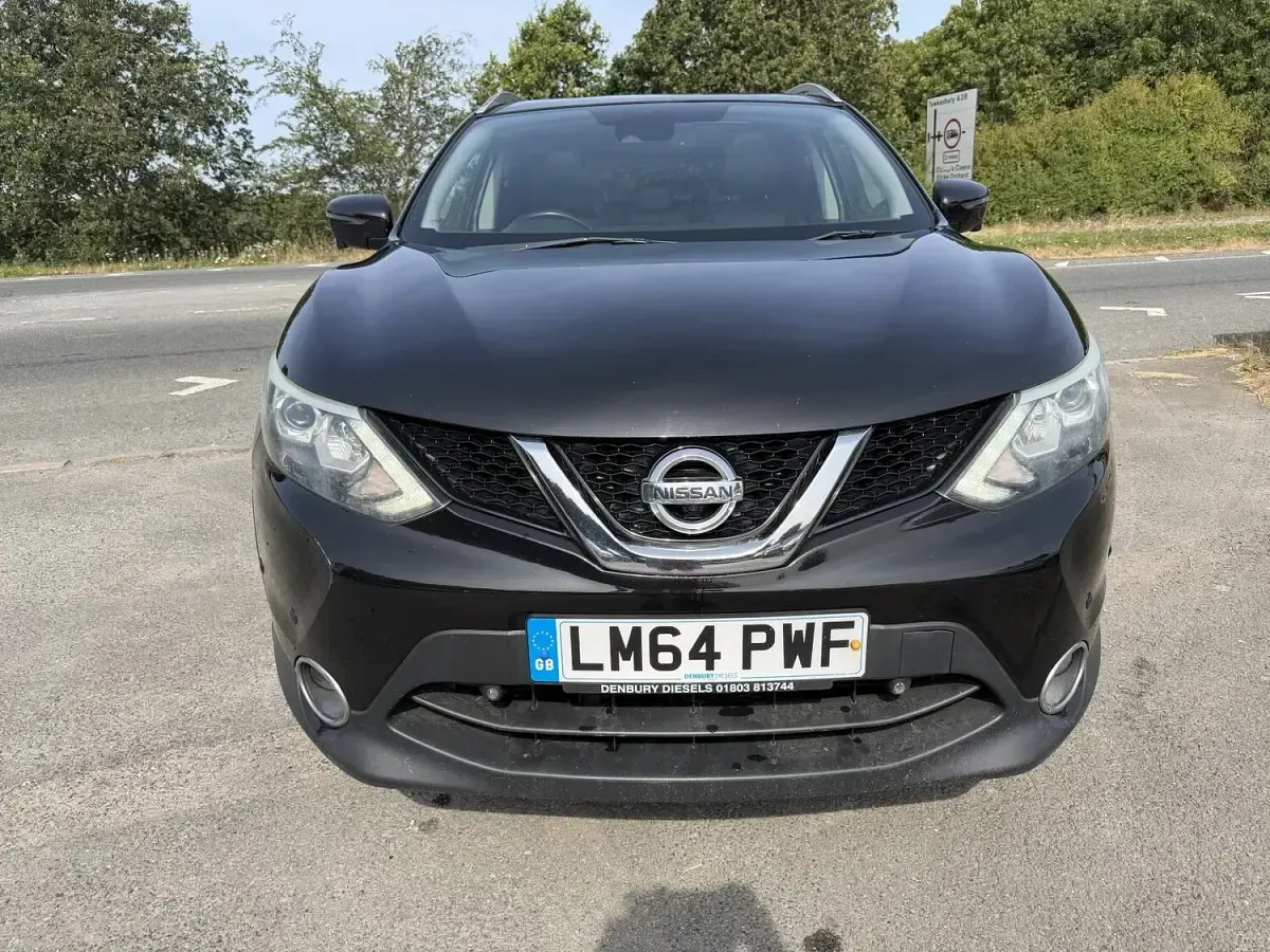 Used Nissan Qashqai Tekna 110 HP (80 kW) 2014 Black SUV
