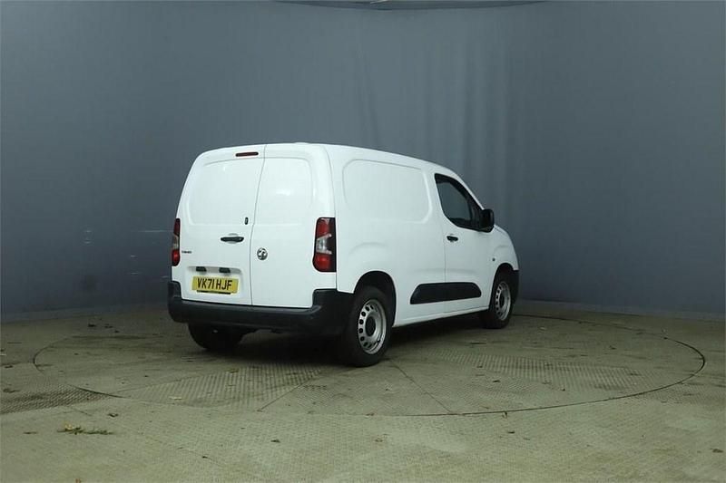 Used Vauxhall Combo Edition 75 HP (55 kW) 2021 White Van