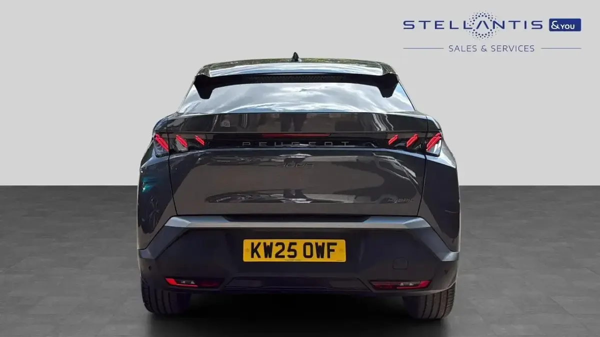 Used Peugeot 3008 GT 134 HP (98 kW) 2025 Grey SUV