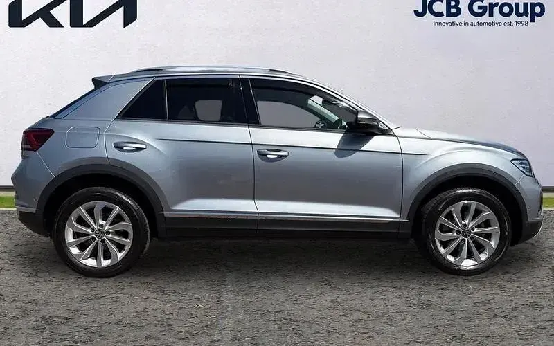 Used VW T-Roc Style 150 HP (110 kW) 2024 Silver SUV
