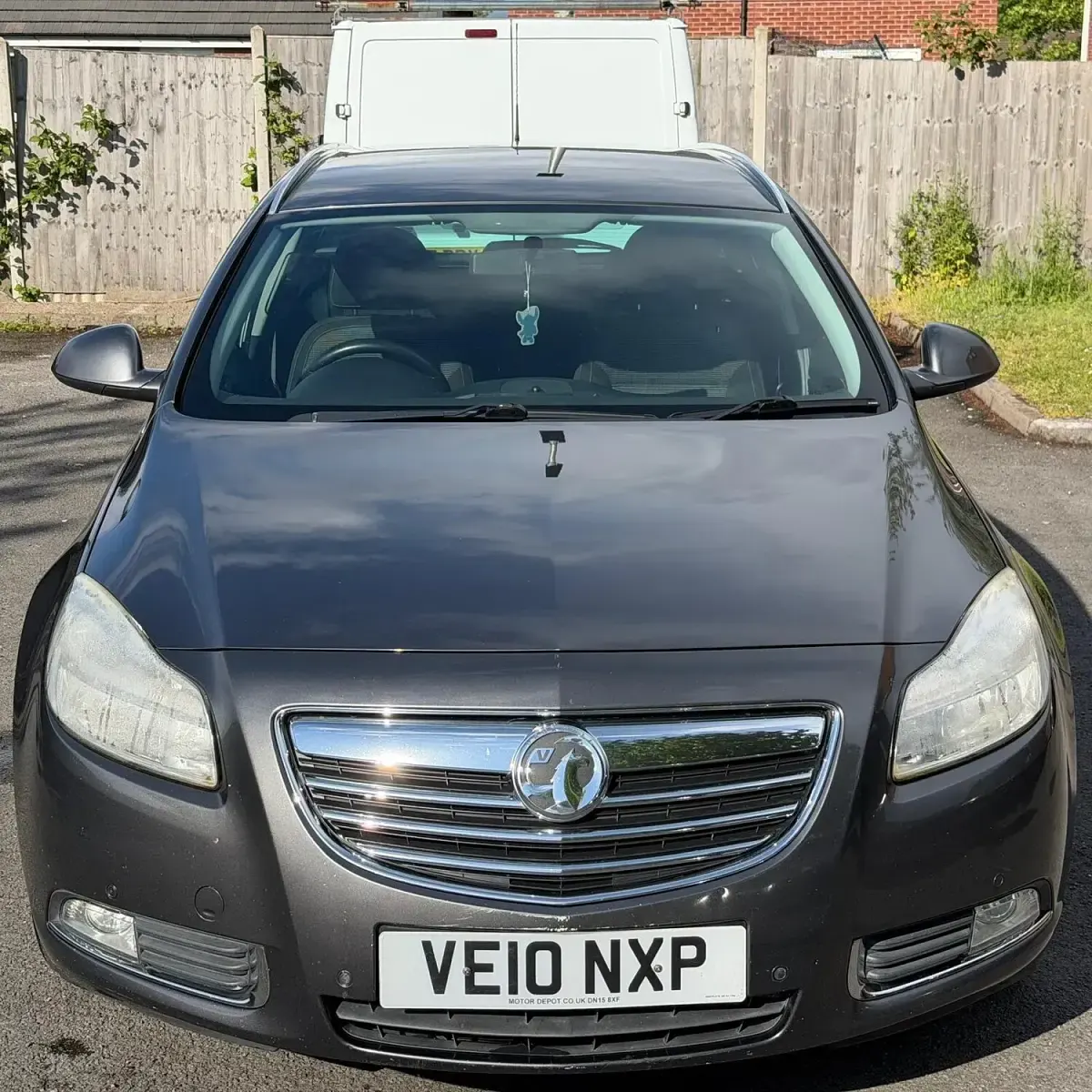 Używany Vauxhall Insignia SRi 160 KM (117 kW) 2010 Szary Kombi