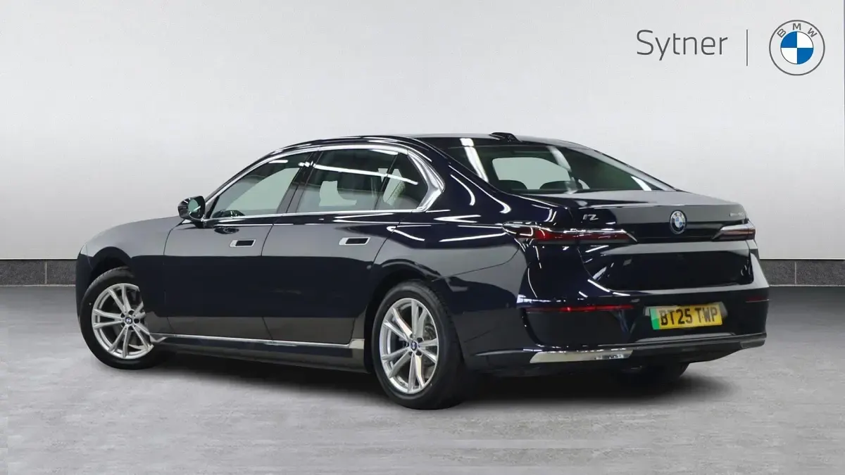 Used BMW i7 Comfort Edition 330 kW (449 HP) 2025 Black Sedan