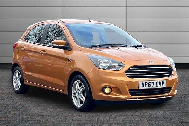Used Ford Ka Plus Zetec 85 HP (62 kW) 2017 Sparkling gold Hatchback
