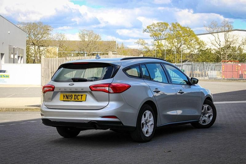 Used Ford Focus Style 2019 Silver Estate