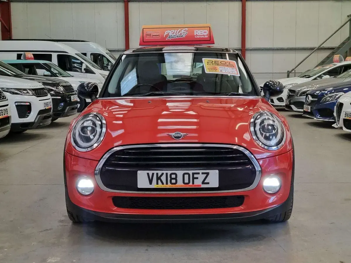 Used Mini Cooper D Hatch 2018 Orange Hatchback