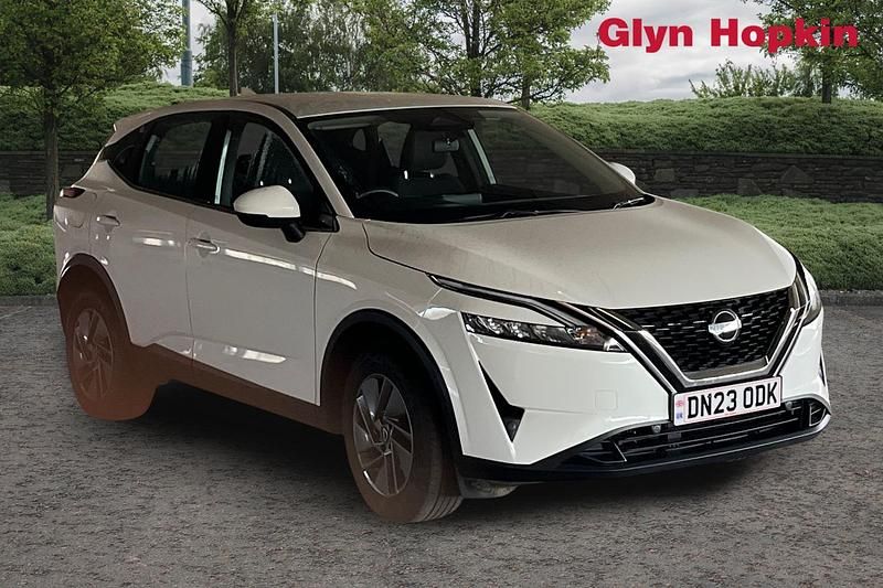 Used Nissan Qashqai Acenta Premium 2023 White SUV