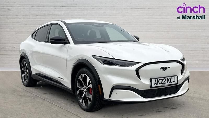 Used Ford Mustang Mach-E Standard Range 197 kW (269 HP) 2022 White SUV