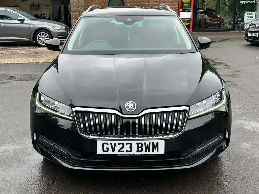 Used Skoda Superb SE Technology 150 HP (110 kW) 2023 Black Estate