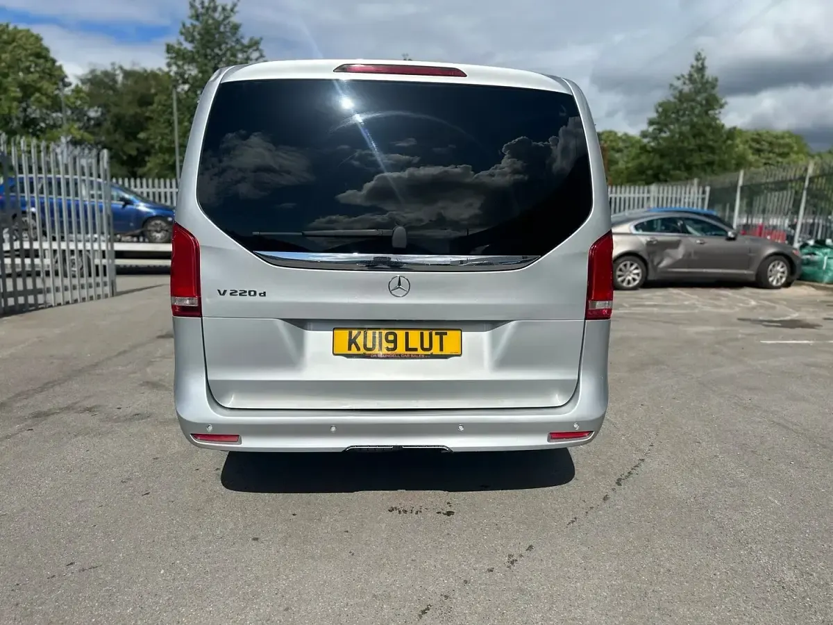 Used Mercedes V220 2019 Silver MPV
