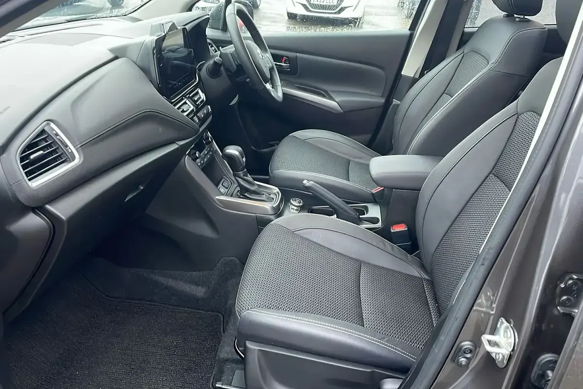 Used Suzuki SX4 115 HP (84 kW) 2025 Titan dark grey pearl SUV