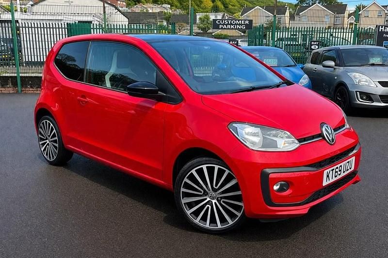 Used VW up! high up! 60 HP (44 kW) 2020 Red Hatchback