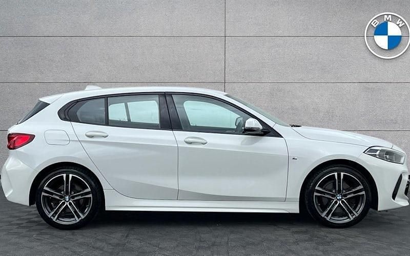 Used BMW 118 M Sport 136 HP (100 kW) 2023 White Hatchback