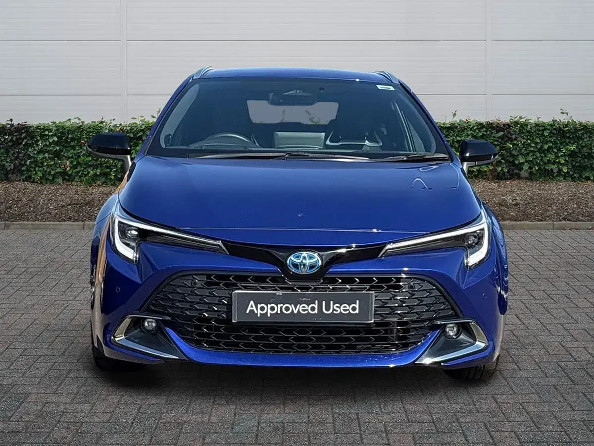 Used Toyota Corolla 196 HP (144 kW) 2025 Blue Estate