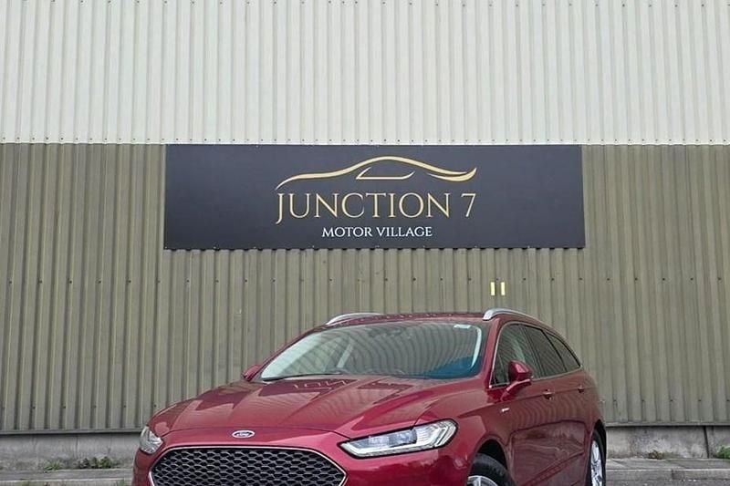 Red Used 2017 Ford Mondeo Vignale Estate | £5,795 (Fair price) - Image 1/1