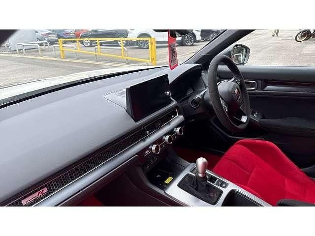 Image 2/4