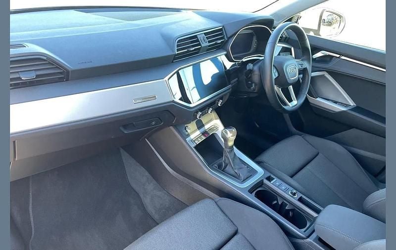 Used Audi Q3 Sport 147 HP (108 kW) 2022 White SUV