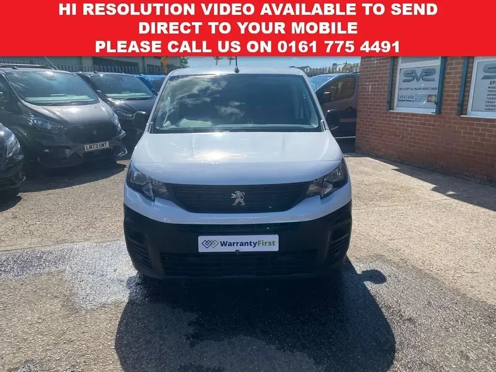 Used Peugeot Partner Premium 100 HP (73 kW) 2023 White MPV