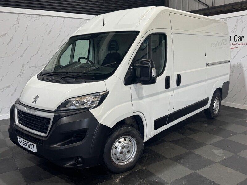 White Used 2019 Peugeot Boxer Van | £10,999 (Super price) - Image 1/3