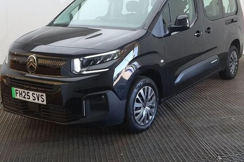 Used Citroën e-Berlingo 100 kW (136 HP) 2025 MPV