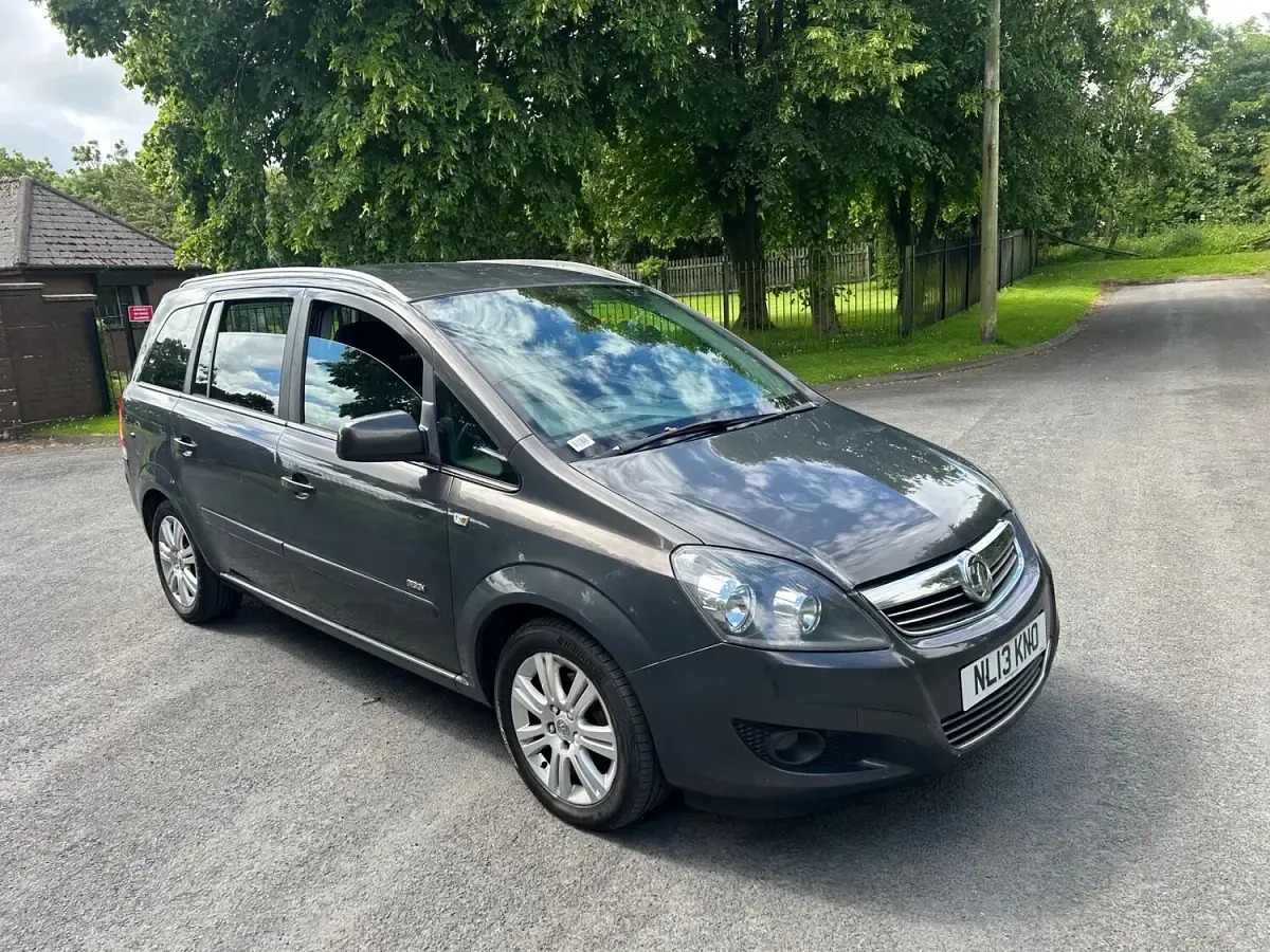 Used Vauxhall Zafira Design Edition 2013 Grey MPV