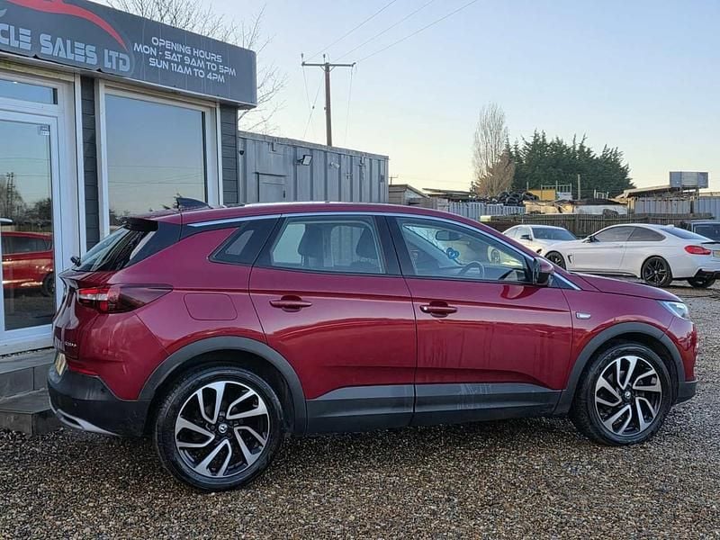 Used Vauxhall Grandland X Elite 130 HP (95 kW) 2018 Red SUV