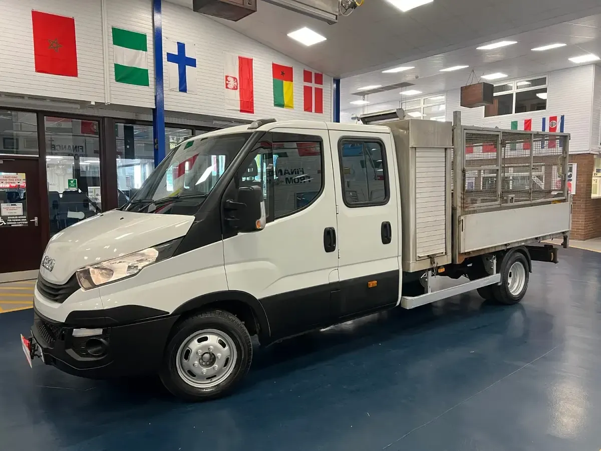 Used Iveco Daily 150 HP (110 kW) 2017 White
