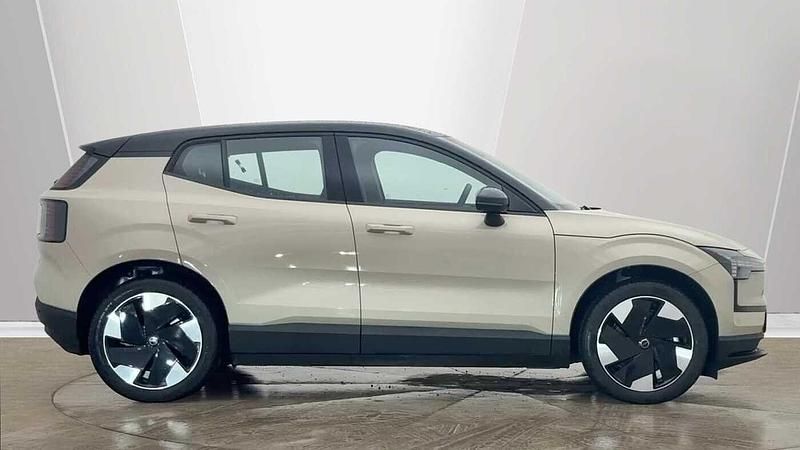 New Volvo EX30 Performance 314 kW (428 HP) 2025 Gold SUV