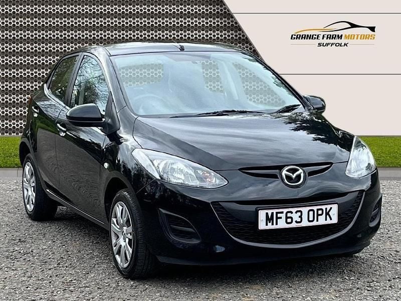 Used Mazda 2 75 HP (55 kW) 2013 Black Hatchback