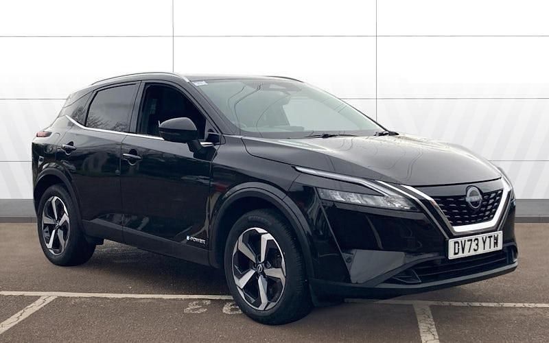 Black Used 2023 Nissan Qashqai N-Connecta SUV | £19,399 (Good price) - Image 1/4