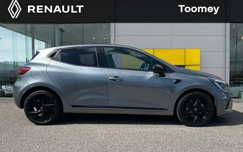Used Renault Clio Engineered 145 HP (106 kW) 2023 Grey  Hatchback