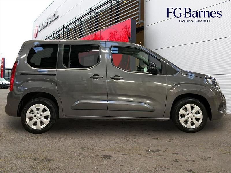 Grey Used 2022 Vauxhall Combo S MPV | £15,699 (Fair price) - Image 1/3