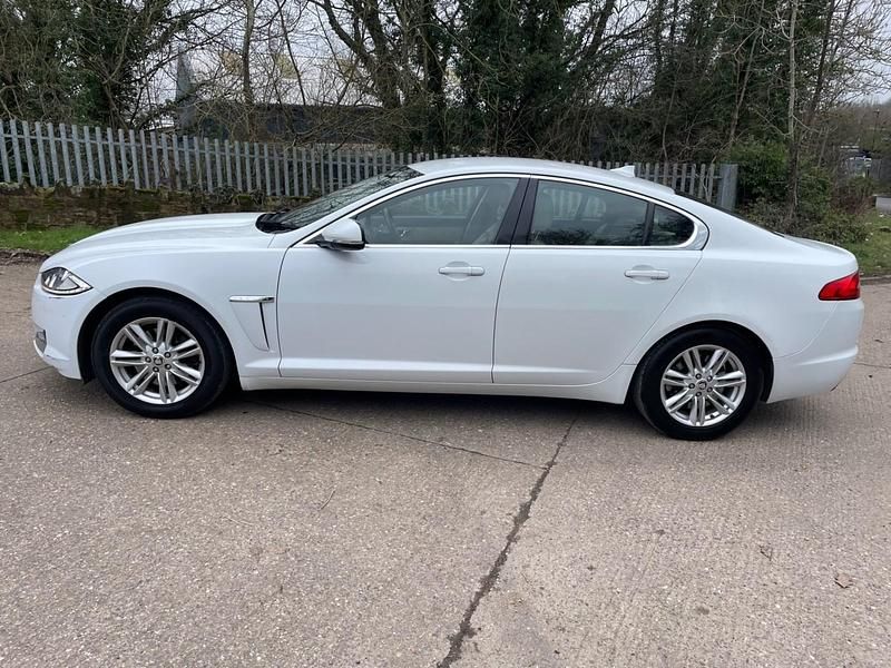 Used Jaguar XF Luxury 2013 White Sedan