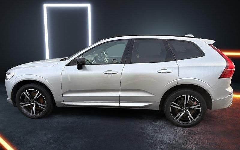 Used Volvo XC60 R-Design 250 HP (183 kW) 2020 Silver SUV