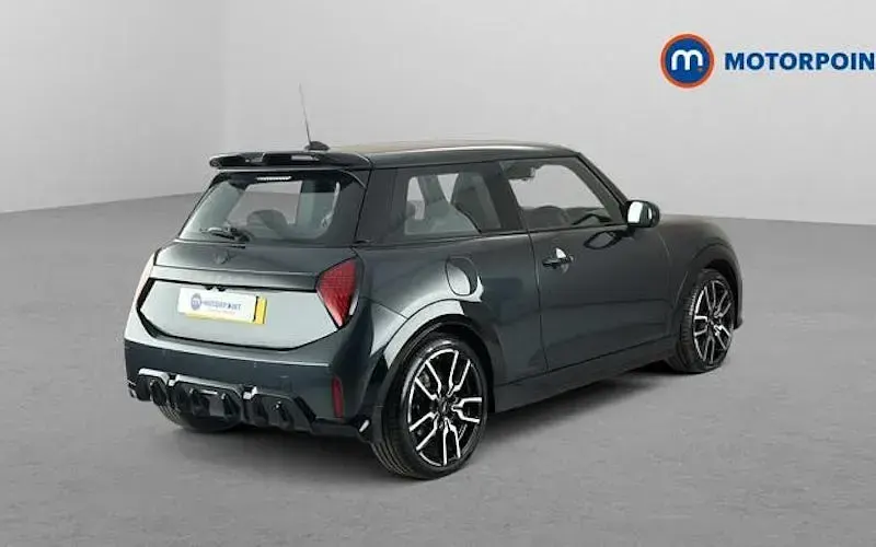 Used Mini Cooper Sport 114 kW (156 HP) 2026 Hatchback