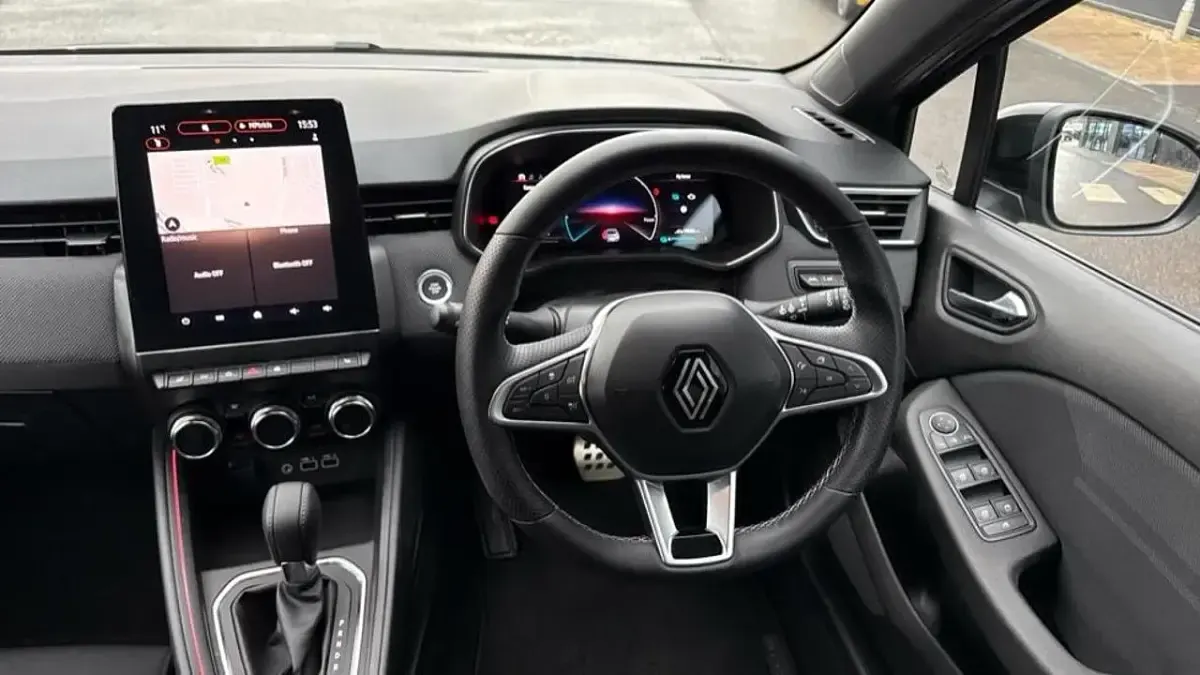 Used Renault Clio V Esprit Alpine 140 HP (102 kW) 2024 Grey